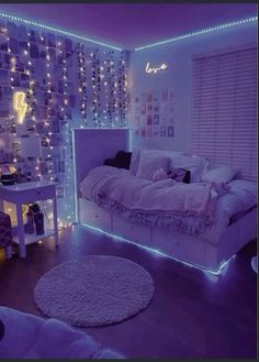 Bedroom With Lights, Luxury Dorm Room, Zimmer Diy, Bedroom Ideas For Small Rooms Cozy, Lights Bedroom, Chill Room