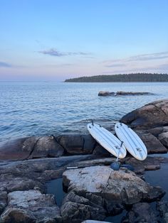 #michigan #summer #lake #lakeshore #standuppaddleboard #sup #beach #marquette #906 #friends #instagram #insta #inpso Summer In Michigan, Lake Michigan Chicago Aesthetic, Lake Michigan Photography, Michigan Beach Aesthetic, Best Lake Michigan Beach Towns, Northern Michigan University, Marquette Michigan, Lake Michigan Surfing