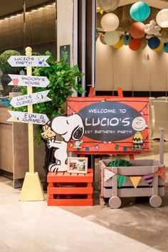 there is a sign that says welcome to lucio's last birthday party