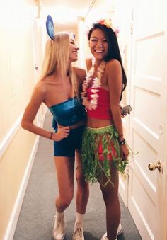 two women dressed up in costumes standing next to each other on a hallway with the caption diy stitch & lil costume