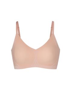 Honeylove's LiftWear Silhouette Bra is comfortable and stylish. 3D stretch velvet details provide extra structure and hold, and a wire-free adjustable design ensures that this bra will have you feeling lifted, secure, and oh so smooth. Silhouette Bra for Women in BlushSize: XL Rings Engagement Princess, Rings Engagement Princess Cut, Sharp Outfits, Clothes Outfits Ideas, My Wife Quotes, Bodysuit Plus Size, Love My Wife Quotes, Get Thicker Hair, Wedding Dress 2024