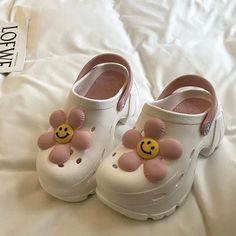 Smiley Face Flower White Chunky Platform Women's Crocs A-Like (2) Non-slip Jelly Sandals For Spring, White Casual Eva Clogs, White Eva Clogs With Round Toe, White Trendy Slip-on Jelly Sandals, White Round Toe Eva Clogs, Cute Slip-on Summer Clogs, Cute Summer Slip-on Clogs, Cute Non-slip Summer Clogs, White Closed Toe Jelly Sandals For Summer