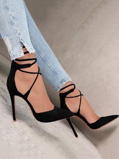 Iconic Heels, Girls Shoes Teenage, Glam Heels, Chic Shoes, Elegant Shoes, Pinterest Fashion, Stiletto Pumps