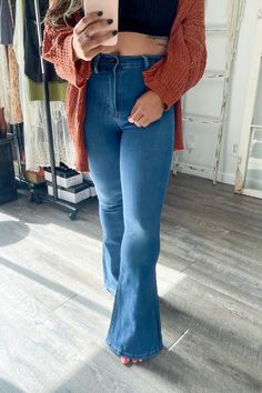 High-waisted flare jeans featuring a sweetheart-shaped back yoke, faux front pockets, 2 back patch pockets, and a zip-fly closure.- Rise: 10" Inseam: 32.5"- Model is 5'10" and wearing a size 3- True to size Made In: Imported Fabric Contents: 60% Cotton, 32% Modal, 7% T400, 1% Lycra Chic Medium Wash Full Length Flare Jeans, Chic Full Length Flare Jeans In Medium Wash, Chic Medium Wash Full-length Flare Jeans, Chic Full Length Medium Wash Flare Jeans, Mid-rise Medium Wash Flares For Fall, High Rise Denim Flares For Fall, Light Wash Flare Jeans For Fall, Flare Light Wash Jeans For Fall, Fall High-waist Medium Wash Flare Jeans