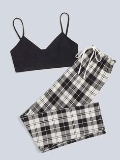 Plaid Pjs, Cute Pjs, Plaid Pajama Pants, Cute Sleepwear, Cute Pajama Sets, Pajama Outfits, Causal Outfits