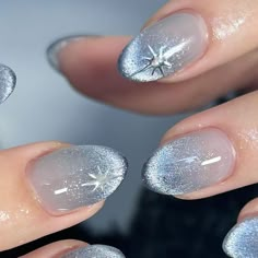 Frosty Nail Designs, New Year’s Nails, Cool Winter Nails, Winter Solstice Nails, Korea Nails, Snow Globe Nails, Blue Winter Nails, Aqua Nails, Fake Nails Designs