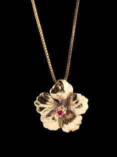 Hibiscus Necklace Gold With a Ruby Solid 14k Gold Flower Necklace Hawaiian Flower Hawaiian Jewelry Flower With Ruby Gift for Wife Ruby - Etsy Puerto Rico Hibiscus Necklace, Gold Flower Necklace, Hawaiian Flower, Hawaiian Jewelry, Jewelry Flower