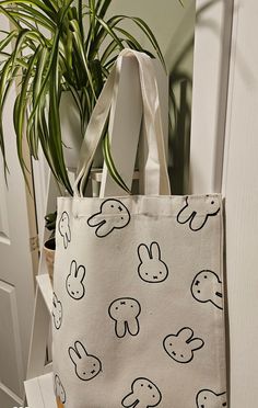 Cute canvas 34 x 39 cm tote bag  With 2 variations of print for you to choose from  Miffy character Size of bag is 39 cm length                           34 cm width Miffy Tote Bag, Design Totebag Inspiration, How To Make Tote Bags, Cute Tote Bag Ideas, Canvas Bag Ideas, Tote Bag Decoration, Cute Tote Bag Design, Miffy Bag, Aesthetic Wishlist