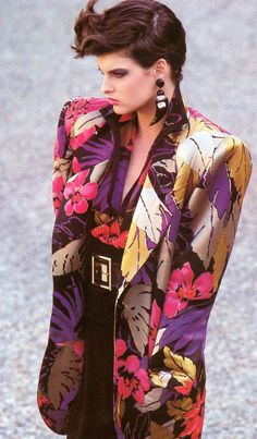 Linda Evangelista, Harper's Bazaar Italia, September 1984 Eighties Fashion, 1990s Supermodels, 1980s Fashion Trends, Look 80s, 1980 Fashion, Fashion 1980s, 80s Fashion Trends, 80s Costume, 80’s Fashion