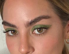 Maquillage On Fleek, Smink Inspiration, Green Eye, Makeup Eye Looks, Trendy Makeup, James Charles, Eye Makeup Art, Makeup Goals, Eyeshadow Looks