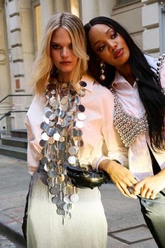 INVITE ME TO THE PARTY STATEMENT NECKLACE Metallic Style, All White Party, White Accessories, Chain Links, White Party, The Movement, Petite Women, Whats New, Metal Style