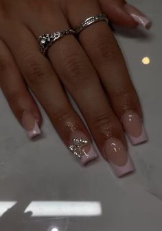 Short Length Nail Ideas, Birthday Nails Classy Short Almond, Acrylic Nail With Charms, Elegant Nails For Birthday, Mail Lengths, Codes For Nails Berry Ave, Short Acrylic Nails Charms, Short Nail Gem Designs, Small Acrylic Nails Design