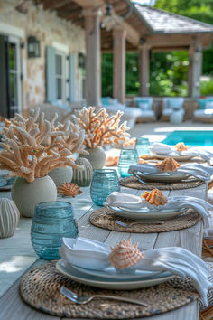 40 Stylish Outdoor Table Decor Ideas to Set the Scene Beach Theme Garden Ideas, Coastal Centerpiece Ideas, Beach Table Decorations, Coastal Table, Outdoor Table Decor, Nautical Table, Beach Table, Tablescape Ideas