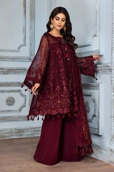 Party Wear Pakistani Frock Dress in Plum Shade Pakistani Frocks, Pakistani Dresses Party, Pakistani Party Wear Dresses, Pakistan Dress, Pakistani Party Wear, 파티 드레스, Pakistani Fancy Dresses, Pakistani Dresses Casual, Pakistani Fashion Party Wear