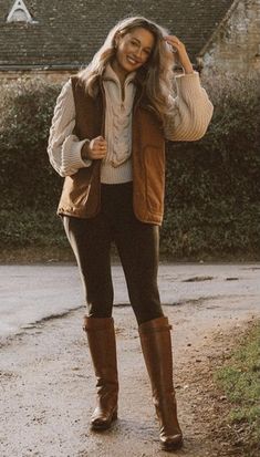 Mode Style Anglais, English Country Fashion, Countryside Outfit, Mode Country, Countryside Fashion, British Country Style, Looks Kate Middleton, Country Attire, Farm Clothes