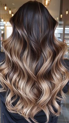 Long Balayage Hair Brunettes, 3 Color Highlights For Dark Hair, Brunette Balayage Hair Ideas, Medium Blonde Hair Balayage, Byolouge Hair, Brunette Bronde Balayage Hair, Color Melting Hair Brown To Blonde, Blonde Balayage On Dark Hair Brunettes, Warm Blonde Balayage On Dark Hair