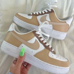 Beige Nike, Nike Fashion Shoes, Preppy Shoes, Pretty Shoes Sneakers, All Nike Shoes, Custom Air Force 1, Cute Nike Shoes, Cute Nikes