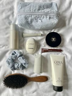 #makeupbag #beautybag #skincare #haircare #makeup Clinique Almost Lipstick, Everyday Bag Essentials, Tint Lipstick, Black Honey, Handbag Essentials, Vogue Beauty, My Beauty, Tinted Lip Balm, Aesthetic Beauty