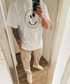 Takemichi X Mikey, Fits Aesthetic, Black Men Street Fashion, Men Street Fashion, Vintage Mens Fashion, Mens Fashion Streetwear, Streetwear Men Outfits, Mens Street Style, Get Dressed