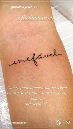 a tattoo on the arm that says in spanish