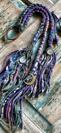 Dreads Diy, Yarn Dreads, Faux Dreads, Witch Hair, Dreadlock Styles