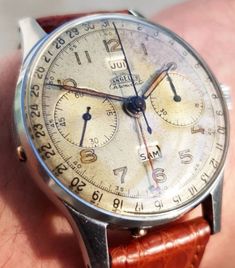 Aviator Watch, Men's Vintage Watch, Old Watches, Vintage Rolex, Classic Watches, Men's Watches, Basement Ideas, Mens Accessories Fashion, Beautiful Watches