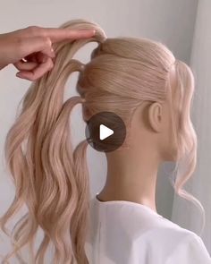 Daily Hair Tutorials 💇‍♀️ on Instagram: "1,2 or 3?? Which one is your favourite?😍🥰 By @polishedstylejustine 💕 . *No copyright infringement was intended. If you are the author of this video and do not want your video to be posted on this page, please contact me in DM and your video will be deleted as soon as possible. Thank you 🤗 . #hairvideo #hairdecoration #cutehairstyles #hairstyleideas #tutorialhair #hairvideotutorial #hairstyle #hotd #hairstyletutorial #hairstylevideo #hairtransformation #tutorialhairdo #hairideas #hairtutorialvideo #hairofinstagram" Long Hippie Hair, Dancer Hairstyles, Easy Up Dos, Easy Updos For Long Hair, Easy Bun Hairstyles For Long Hair, Easy Up, Diy Wedding Hair, Black Hair Balayage, Wedding Hairstyles Tutorial