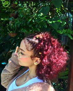 Cherry Braids, Red Curly Hair Black Women, Burgundy Curly Hair, Red Hair Ideas, Red Hair Color Ideas, Cherry Red Hair, Dyed Curly Hair