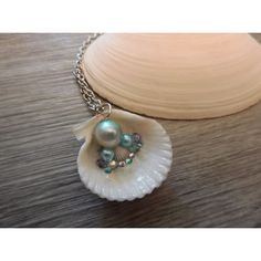 This Is A Sweet And Delicate Little Orange Sea Shell Necklace That Is Reversible And Fit For A Mermaid. This Beautiful Little Shell Is Full Of Faux Pearls, Rhinestones And A Miniature Scallop Shell. Light Blues, Pink And Purple Jewels Fill This Delicate Piece And Look Like They Came Straight From A Mermaid Of The Sea's Treasure Box. This Pendant Comes With An 18 Inch Stainless Steel Hypoallergenic Chain As Shown In The Pictures. Please Feel Free To Message Me If You Have Any Questions, Are Inter Jeweled Necklace, Jewelry Princess, Shell Light, Pink Heart Necklace, Sea Shell Necklace, Princess Mermaid, Geometric Pendant Necklace, Flower Statement Necklace, Layered Necklaces Silver