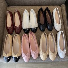 Dr Shoes, Skandinavian Fashion, Girly Shoes, Shoe Inspo, Blair Waldorf, 가을 패션, Ballerina Flats, Pretty Shoes