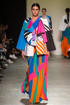 Art Of Beat, Cubism Fashion, Westminster University, Estilo Hipster, Abstract Fashion, Geometric Fashion, Conceptual Fashion, Textiles Fashion, British Vogue