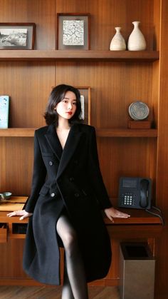 Chic and professional female Korean lawyer outfits that blend style and confidence. Discover the perfect looks for a powerful impression. Tweed Skirt