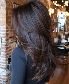 Trendy Chocolate Brown Balayage on Long Layers for Brunettes Straight Brown Hair With Lowlights, Brown Hair Colors Chocolate, Cherry Chocolate Hair, Cherry Highlights, Chocolate Brown Balayage, Brunette Shades, Rambut Brunette, Brown Hair Looks, Brown Hair Inspo