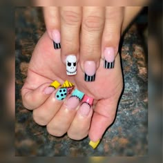 Cute Halloween Nails Jack Skellington, Acrylic Nails Nightmare Before Christmas, Cute Acrylic Nails For Halloween, Jack And Sally Acrylic Nails, Halloween Matching Couple Nails, Hollowed Nail Ideas, Sally Nightmare Before Christmas Nail Art, Nail Art Designs Nightmare Before Christmas, Cute Disney Nails Acrylic Simple