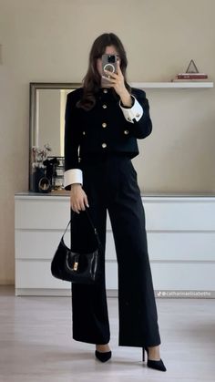 Female Office Outfits, Old Money Fashion, Female Office, Money Fashion, 70s Inspired Fashion, Classy Work Outfits, Stylish Work Outfits