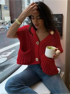 Style: Streetwear Fit Type: LOOSE Yarn Thickness: Coarse yarn Material Composition: knit Sleeve Length(cm): sleeveless Measurement In CM size S M L bust[cm] 100 101 102.5 shoulder[cm] 47 48 49.5 length[cm] 43 44 45.5 Vest Style Women, Date Outfit Ideas, Pocket Vest, Australia Fashion, Cottagecore Fashion, Thrift Inspo, Work Fits, Date Outfit, Red Cardigan