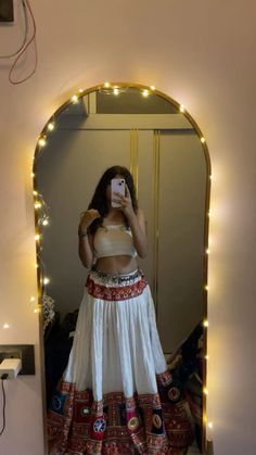 #outfits#mirrorselfies#navratri Uttrayan Outfits Ideas, Navratri Inspo Outfits, Holi Outfits Women Indian, Simple Navratri Outfits, Holi Outfits Women, Dandiya Night Outfits, Garba Fits, Navratri Pics, Navratri Fits