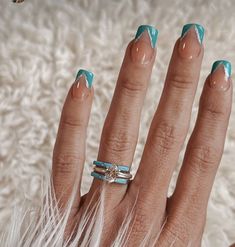 Simple Western Nails Almond, Simple Accent Nail Ideas, Navy Blue Western Nails, Tourquise Nails Design Short, Nails Acrylic Western Simple, Turquoise Nail Design