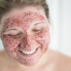 "My favorite exfoliator. I love that it's also a mask!" - Anne A fruit smoothie for your skin! Visibly brighten dull skin, calm breakouts, gently exfoliate, and smooth dull textured skin with Berry Bright. Our locally sourced raw honey is the star of the organic triple berry and herbal brightening mask. Size: 2 oz / 60 ml - Berry Bright will last 3+ Months when masking/exfoliating 2x Weekly Video: Glow up with this fun technique using Berry Bright Why you Need How To Use Ingredients Local raw ho Brush Video, Enzyme Mask, Blueberry Powder, Honey Mask, Gold Spoon, Brightening Mask, Exfoliating Mask, Brighter Skin, Fan Brush