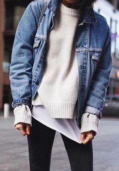 Cold Weather Outfits For School, Boyfriend Jean, Outfit Jeans, Yoga Photography, Outfit Trends, Denim Trends, Cold Weather Outfits, Outfit Women