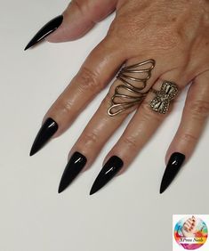 Classic Black Long Stiletto press on nails. Set of 20 hand painted salon quality nails. by XPressNails on Etsy Ongles Goth, Long Black Nails, Stiletto Press On Nails, Stiletto Nails Short, Black Stiletto Nails, Natural Nail Art, Long Stiletto, Classy Nail Designs, Nude Nail Designs