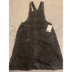 H&M Overall Dress Black Denim Jean Jumper Stretch Size Is Youth 14 . Condition Is New With Tags. Shipped With Usps Ground Advantage. Spring Denim Dress By H&m, H&m Denim Dresses For Spring, H&m Spring Denim Dress, Casual Black Denim Cotton Dress, Black Cotton Denim Dress With Pockets, Casual Black Denim Dress With Pockets, Care Bear Dress, Full Sleeves Dress, Overall Jumper