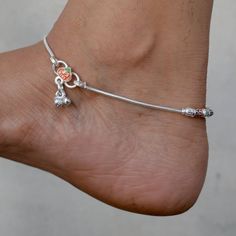 Sterling Silver Anklet, ankle bracelet, Silver ankle bracelet, birthday gift, gift for her anklet, anklets, Silver gift A anklet Weight: 25gm Length: 10 inch Meterial: 925 Sterling Silver Type : Anklet Occasion : Anniversary, Birthday, Engagement, Mother's Day, Valentine's Day, Wedding, Women's day. Metal : Silver Country/Region of Manufacture : India Handmade : Yes ▶ THIS PRODUCT CAN BE GIFTED ON THE FOLLOWING OCCASIONS:- Christmas Gift, Wedding Gift, Mother Day Gift, Valentine Day Gift, Birthd Silver Anklet As A Gift, Silver Toe Ring Anklet As A Gift, Indian Payal, Anklets Silver, Silver Payal, Star Anklet, Silver Ankle Bracelet, Friendship Day Gifts, Silver Anklet