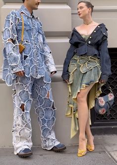 Denim On Denim Looks, Extreme Fashion, Festival Outfits Rave, Effortlessly Chic Outfits, Illustration Fashion Design, Knitwear Fashion, Upcycled Fashion, Refashion Clothes