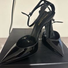 New Women’s Black Patent Leather Ysl Pumps Ysl Pumps, Ysl Heels, Yves Saint Laurent Shoes, Modern Girl, Aesthetic Shoes, Saint Laurent Shoes, Ultra Modern, Patent Leather Pumps, Black Pumps