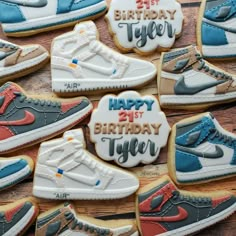 Jordan Cookies, Sneaker Cookies, Sneaker Party, Awesome Cookies, Shoe Cookies, Black Kings, Shoe Cake