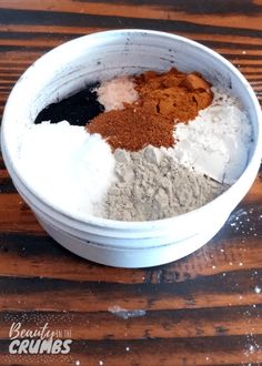 there are many different types of spices in the bowl