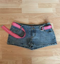 Vintage Blue Asphalt Denim  Low-Rise Shorts with Pink Belt sz 5 (0036) Art Anatomy, Random Clothes, Pink Belt, Low Rise Shorts, Short Waist, Aesthetic Outfit, Huntington Beach, Low Waisted, Low Waist