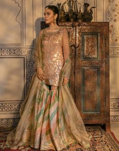 Wedding Gharara, Traditional Pakistani Wedding, Gharara Dress, Bridal Gharara, Faiza Saqlain, Gharara Designs, Anand Karaj, Song Lines, Shadi Dresses