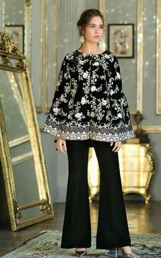 Shirts Designs Pakistani, Embroidered Cape, Pakistani Formal Dresses, Velvet Dress Designs, Cocktail Outfit, Pakistani Fancy Dresses, Indian Gowns Dresses, Woman Suit Fashion, Designer Dresses Casual